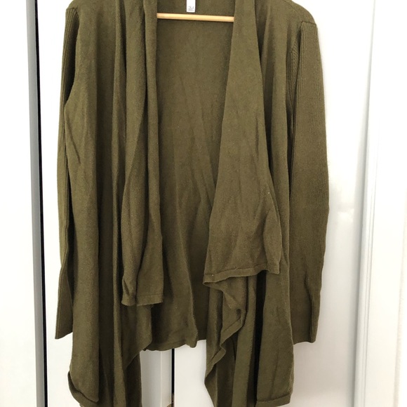 Waterfall Cardigan - Picture 2 of 5